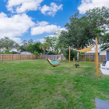Forever Summer - Entire House! With King Bed! Clearwater Exterior photo