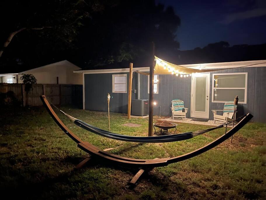 Forever Summer - Entire House! With King Bed! Clearwater Exterior photo