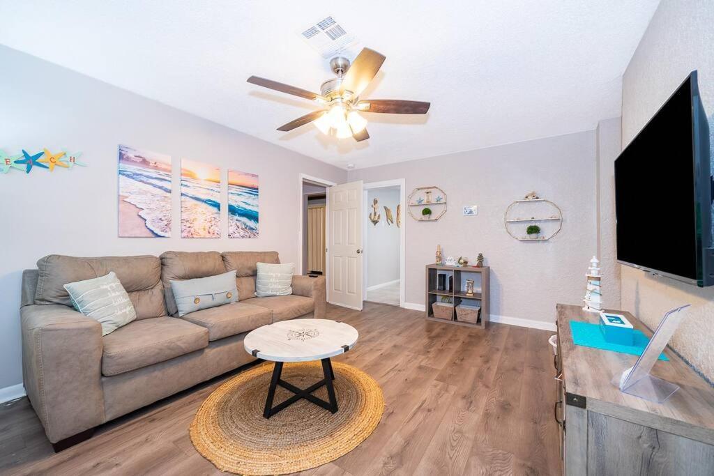 Forever Summer - Entire House! With King Bed! Clearwater Exterior photo